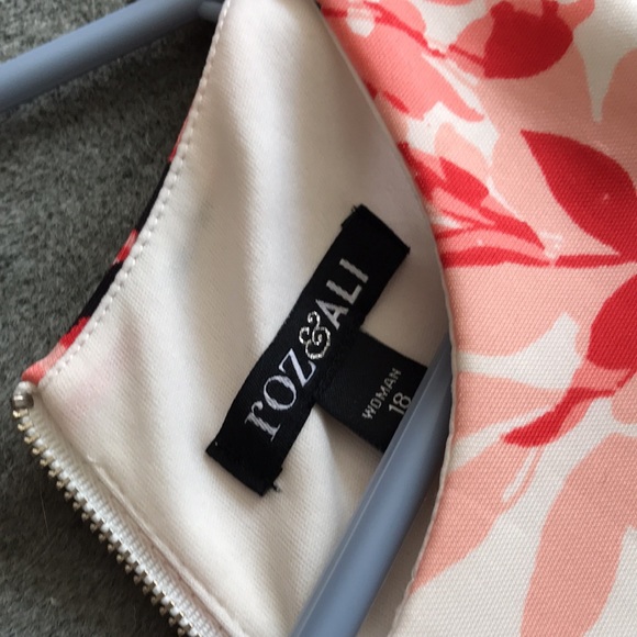 Floral women’s strapless dress - Picture 2 of 4